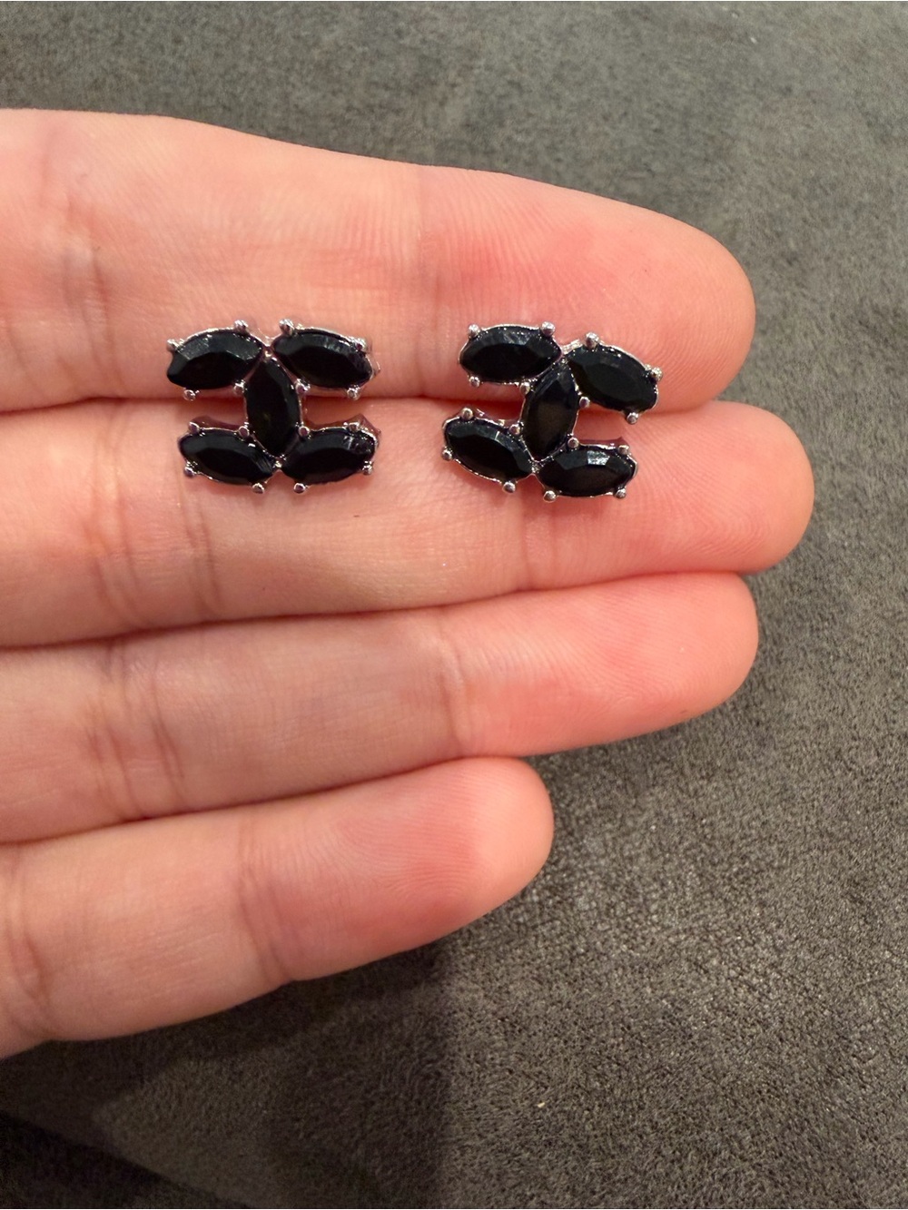 & Other Stories Black Faceted Cluster Stud Earrings